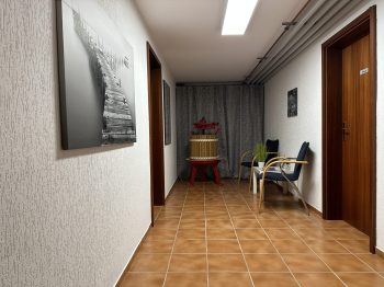 20230324_124003070_iOS